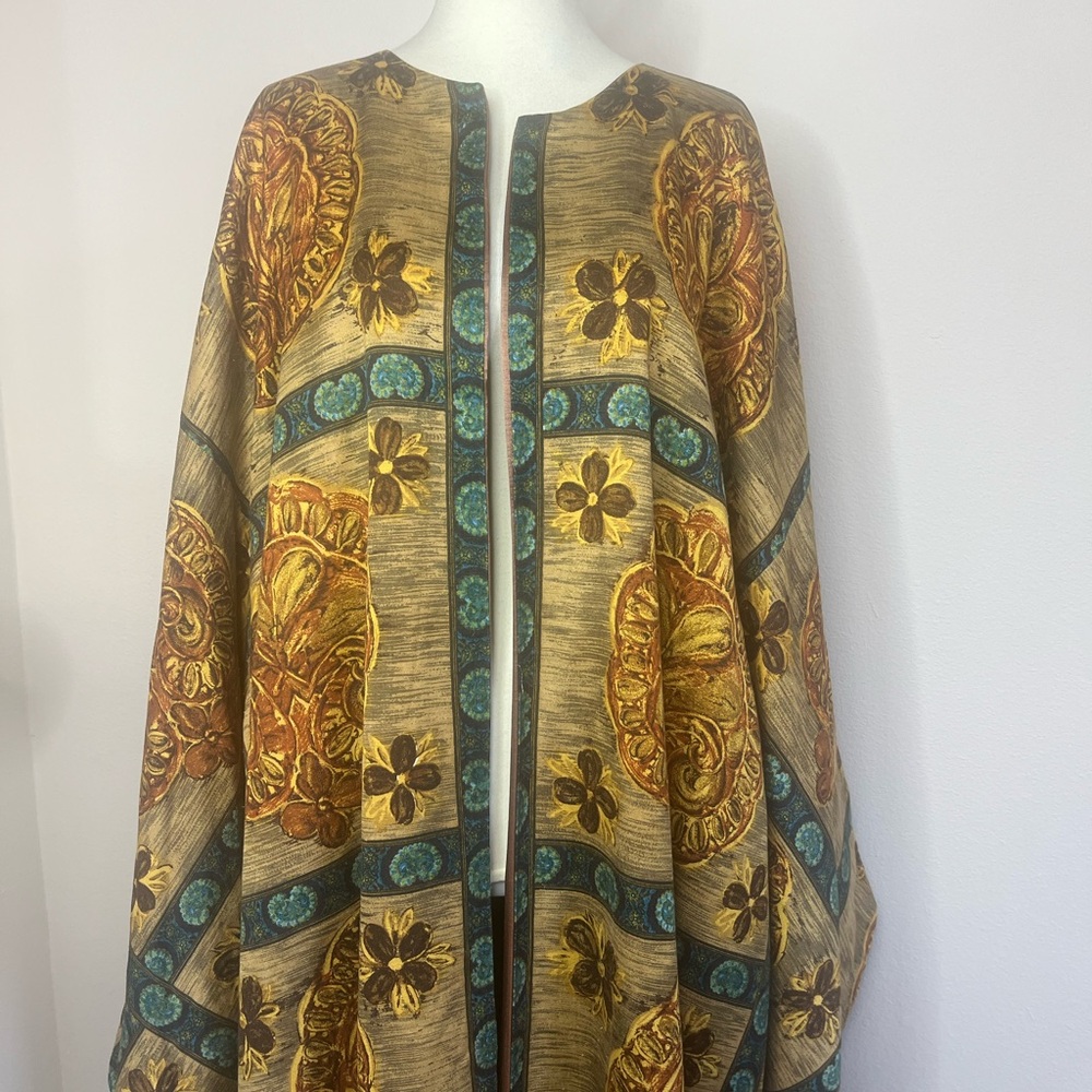 Elegant Multicolor Kimono Jacket - Picture 3 of 14